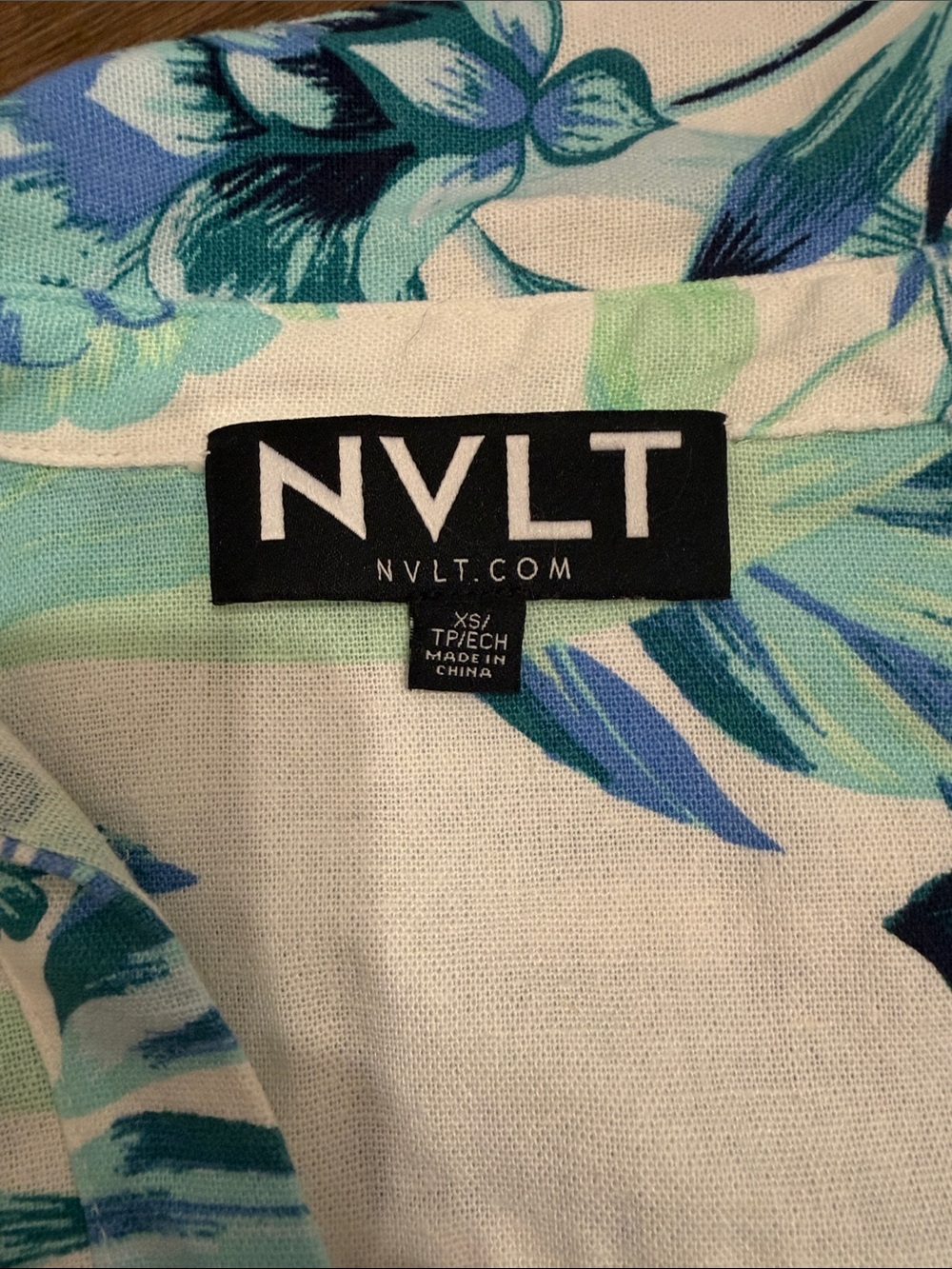NVLT Bottom Tie Sleeveless Top - Picture 2 of 6